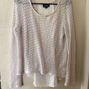 White and gold delicate long sleeved top